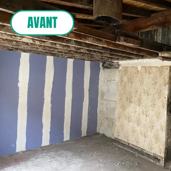 Pièce d’un bien immobilier avant rénovation dans une opération de marchand de biens